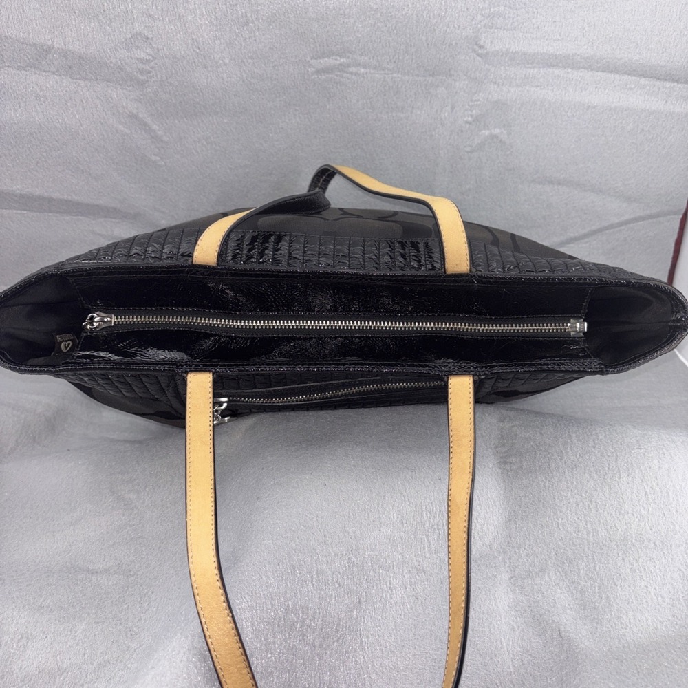 COACH Poppy Signature Quilted Patent Leather Jacquard Black Tote Bag 18676 EUC - Picture 5 of 16